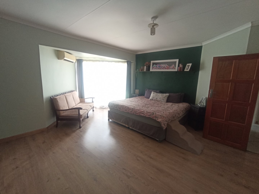 To Let 3 Bedroom Property for Rent in Kannoniers Park North West